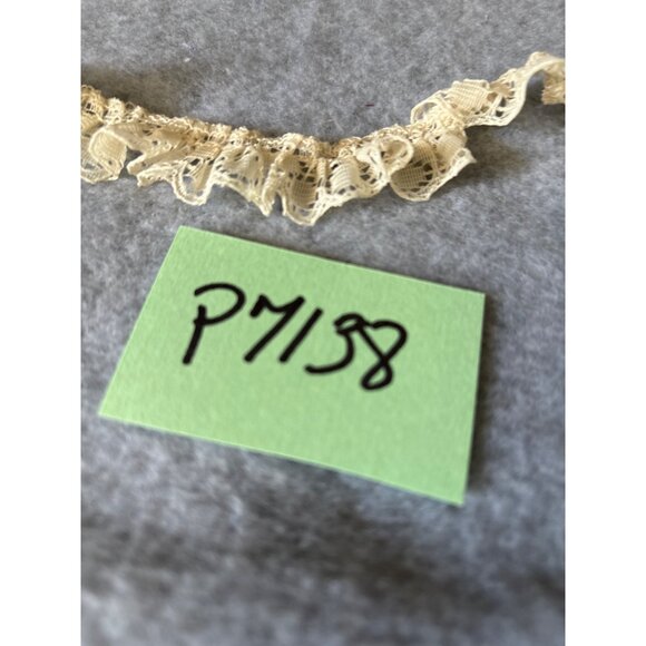 Vintage Ivory Crochet Lace Trim 3 yards + 10" x 3/4" wide Sewing Crafts Decorati - Picture 4 of 5